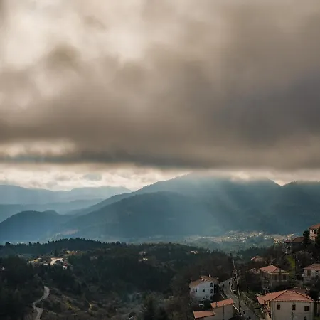 Moreas Peak Lägenhetshotell Magouliana
