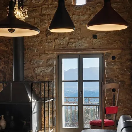 Moreas Peak Magouliana