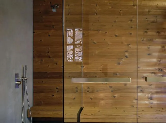 Moreas Peak Lejlighedshotel 4*