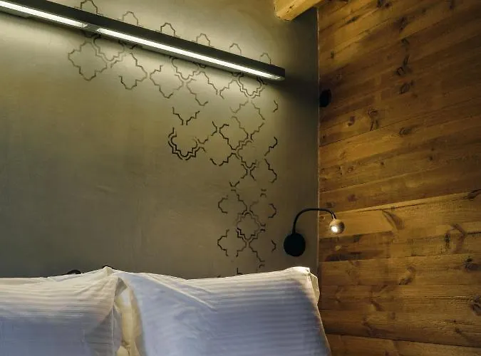 Moreas Peak Apart Otel