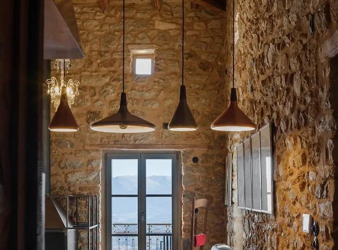 Moreas Peak Magouliana