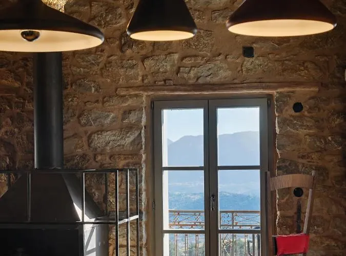 Moreas Peak Magouliana