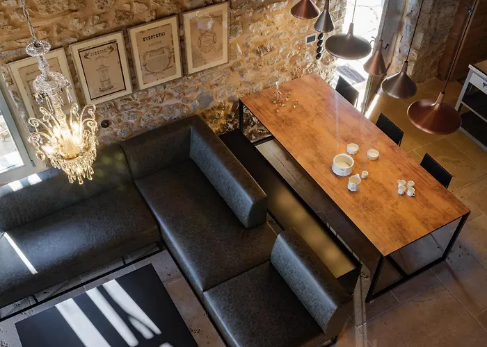 Moreas Peak Lejlighedshotel 4*